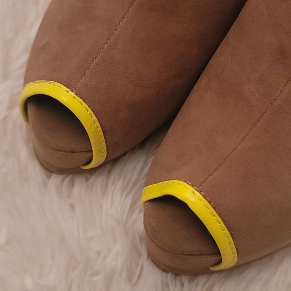 Qupid Sexy Open Toe Booties - Picture 7 of 16